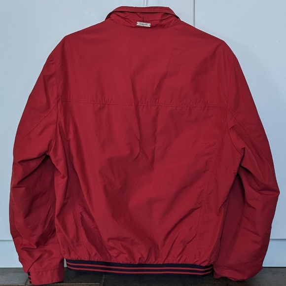 Bugatti Mens Sporty Windbreaker Jacket Size 40R( M-L) Red with Blue Trim - Picture 3 of 16